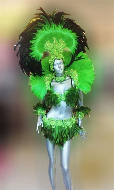 Da Neena C0272 Samba Parade Carnival Rio Feather Headdress Etsy In 2021 Feather Headdress
