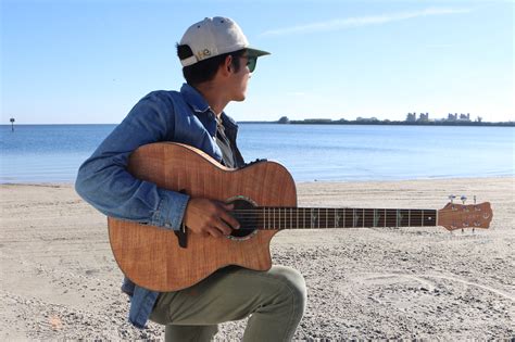 Play Acoustic Guitar On The Go 5 Tips For The Traveling Musician