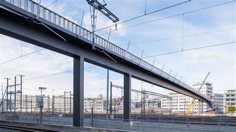 Der negrellisteg ist eine fussgängerbrücke über das gleisfeld des zürcher hauptbahnhofs zwischen bahnhof und langstrassenunterführung, die nach alois negrelli benannt ist, dem projektleiter der. Projekte geplant - Stadt Zürich