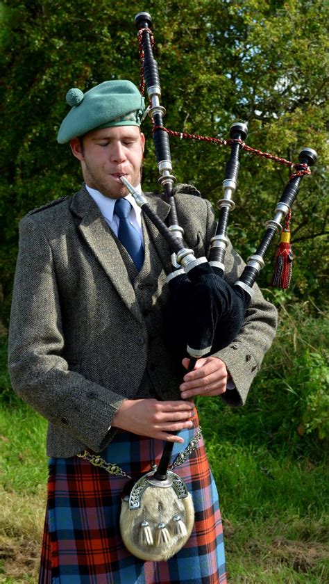 Tour Scotland Tour Scotland Photographs Pipers Blairgowrie And Rattray