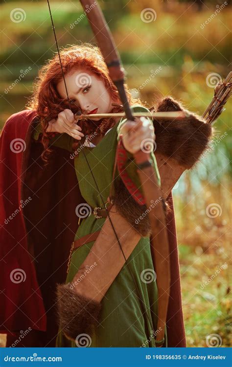 Medieval Archer With A Bow And Arrows Royalty Free Stock Photography