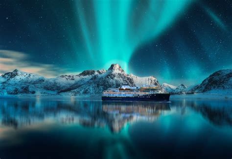 The Best 6 Northern Lights Cruises To Book Now Cruise And Travel