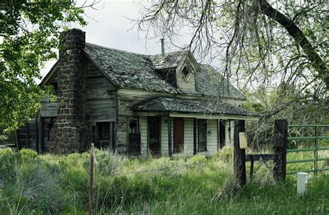 7 Real Life Haunted Houses For Sale Today Unexplained Mysteries
