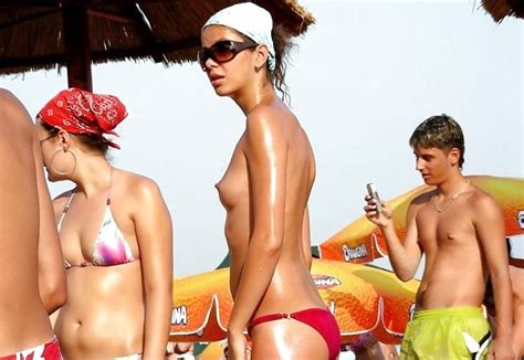 Hot Topless Beach Babes Thenextfrench