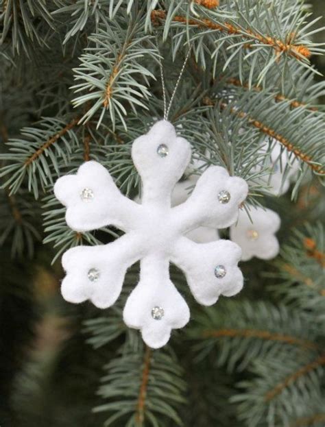 Amazing Snowflakes Christmas Ornaments Ideas Magment