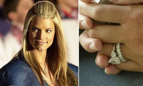 Celebrities With Pear Shaped Engagement Rings Debebians