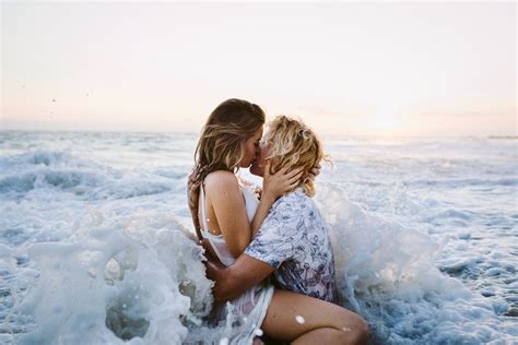 This Epic Engagement Shoot At The Beach Would Make Ariel Jealous