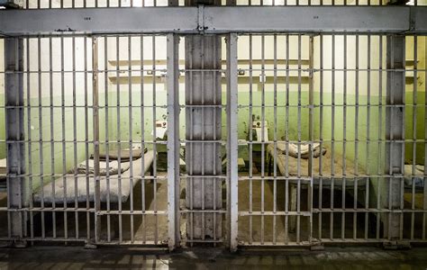 United States Prison Cells