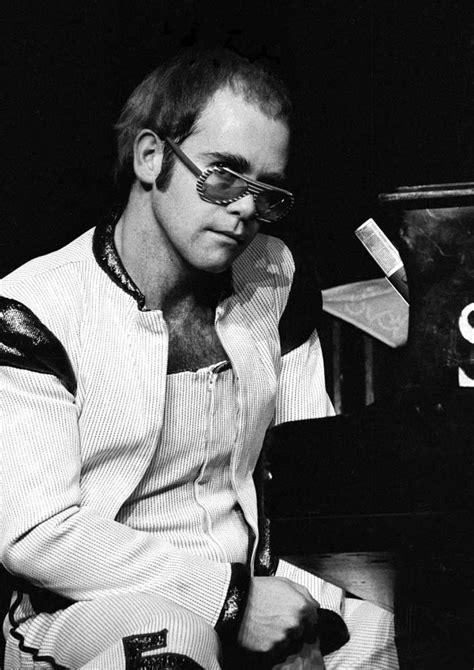 Elton John By Ian Dickson Elton John Captain Fantastic Elton Jon