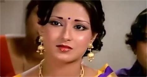 Moushumi Chatterjees Daughter Payal Passes Away At The Age Of 45 In Hinduja Hospital Today In