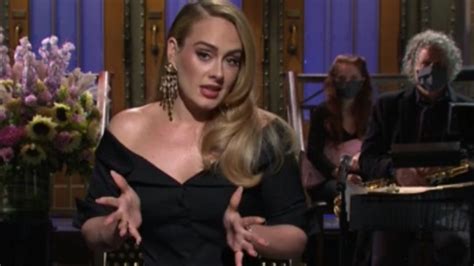 Adele Hosts Saturday Night Live Singing Hits And Addressing Weight Loss Daily Telegraph
