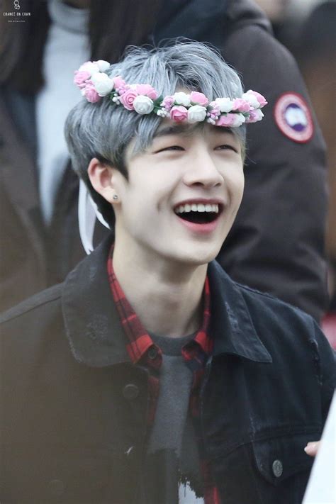 Based on his actions in the comic, his manager job consisted of leaning against a wall. Bang Chan - STRAY KIDS panosundaki Pin