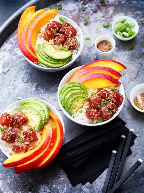 Poke bowl mangue - avocat fraîcheur saine