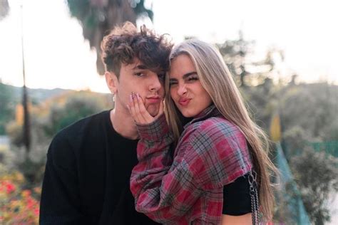 Bryce and addison may be officially over, but it seems like they're on good terms. Addison Rae Bio, Ethnicity, Dad, Parents, Nationality ...
