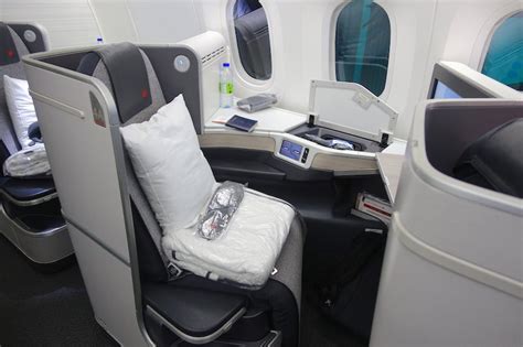 Qantas first class sleeper bed. Review: Air Canada (787-8) Business, Montreal to Shanghai