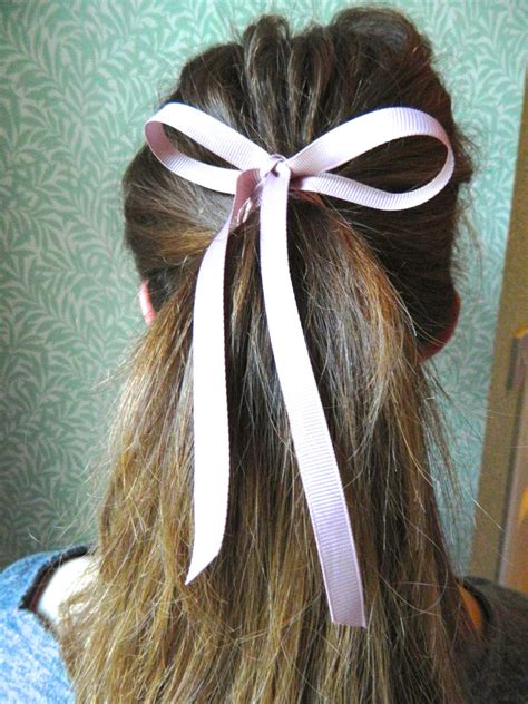 A Style Mosaic How To Wear Ribbons In Your Hair