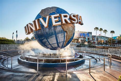 Universal Parks & Resorts announces phased reopening of ...