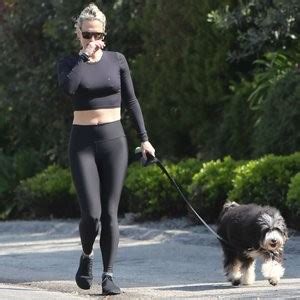 Molly Sims Shows Her ABS And Pokies In LA 33 Photos Leaked Nudes