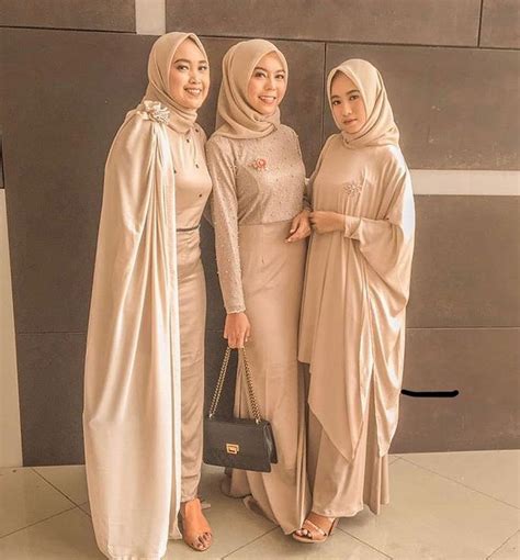 Ootd Kondangan Maroon Ootd Hijab Celana Kulot Batik Cantik Kekinian Engagement Kondangan
