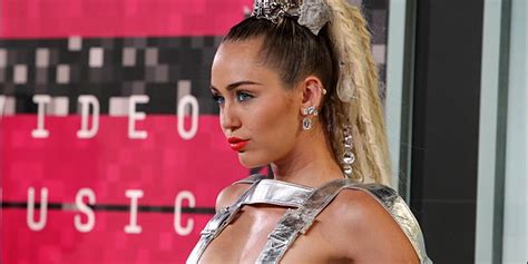 miley cyrus singer planning nude concert with the flaming lips canada journal news of the
