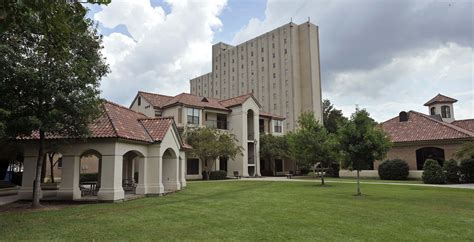 Longtime Lsu Dorm Kirby Smith Hall To Be Demolished Under Less