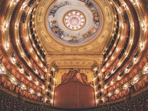 Photos 13 Of The World’s Most Spectacular Theaters