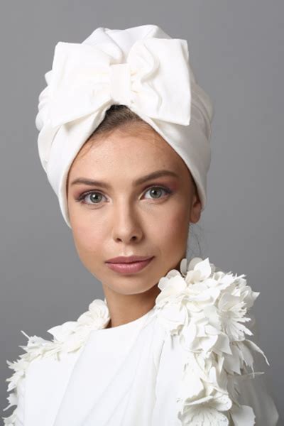 Elegant Wedding Head Coverings In 2020 Turban Headwrap Bow Fashion
