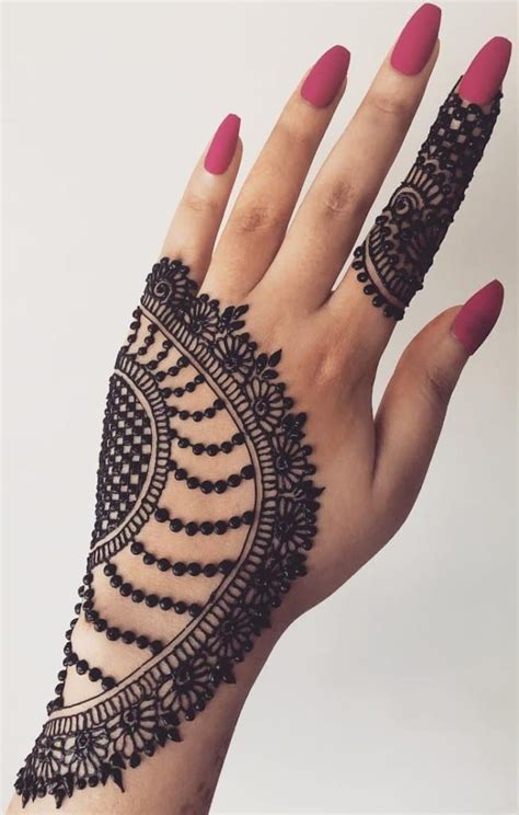 Decoração boho, bijoux e acessórios de cristais e energização interior. Front hand Mehndi Design - Top 50 Designs! - Baggout