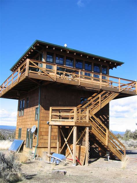 1930s Era Forest Fire Lookout Towers Inspired This 3 Storey Tower House