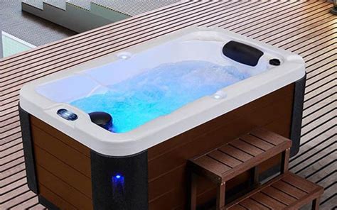 Best Hot Tub For One Person Expert S Review