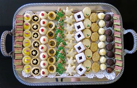 Quick and simple christmas cookie recipes you will want to try this holiday season. Canadian Christmas Cookies 2016: Traditional Christmas ...