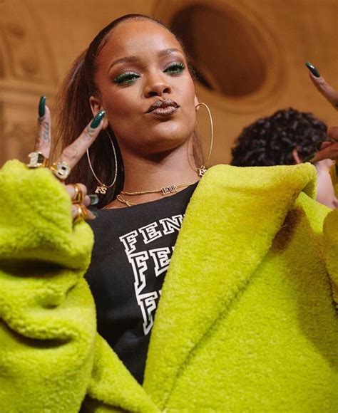 Rihannainfinity March 6 Rihanna At Her Fentyxpuma Fashion Show In