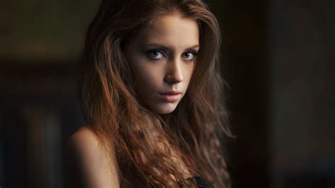 Long Haired Xenia Kokoreva Russian Red Hair Model Girl Wallpaper 003 1920x1080 1080p