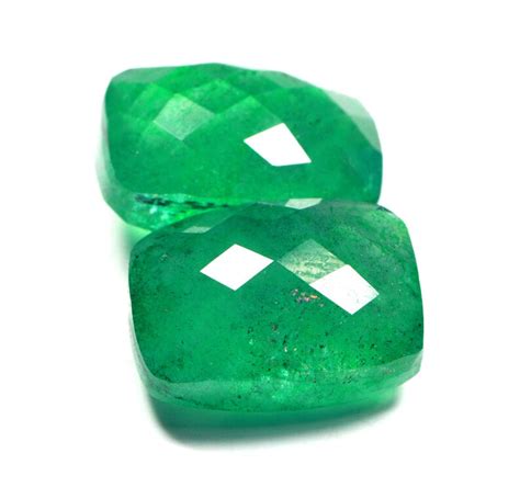 Beryl Emerald Faceted Gemstone 19 Ct May Birthstone Emerald Etsy