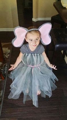 Sew your own elephant costume made of felt and wire! How to Make an Easy, No-Sew Elephant Costume | Elephant costumes, Costumes and Easy