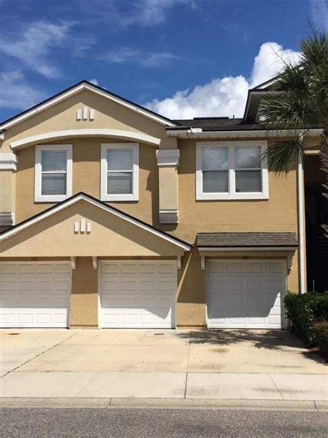 Apartment right in front of clubhouse with swimming pool and fitness center. 3 bedroom in Jacksonville FL 32256 - Townhouse for Rent in ...