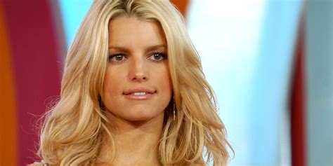 remember jessica simpson she doesn t look like jessica simpson anymore jessica simpson hair