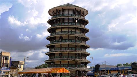 It started to tilt four years after its construction finished due to an underground stream. life: 马来西亚"斜塔"， Menara Condong, Leaning Tower ~ Teluk Intan