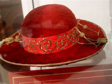 Ceremonia Y Rúbrica De La Iglesia Española Sombrero Papal Rojo