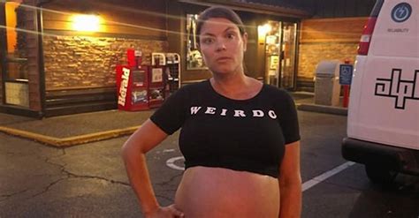 This Pregnant Woman Was Kicked Out Of A Restaurant Because Her Belly Was Sticking Out