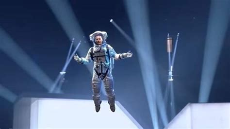 johnny depp says needed the work as he makes surprise appearance at mtv vmas hindustan times