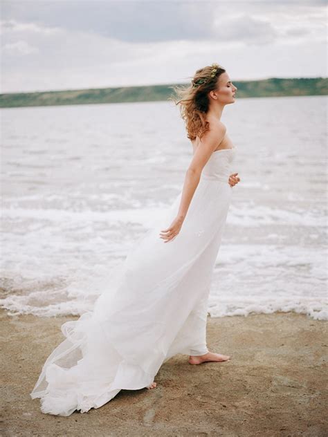 20 Gorgeous Beach And Destination Wedding Dresses From Etsy Southbound Bride