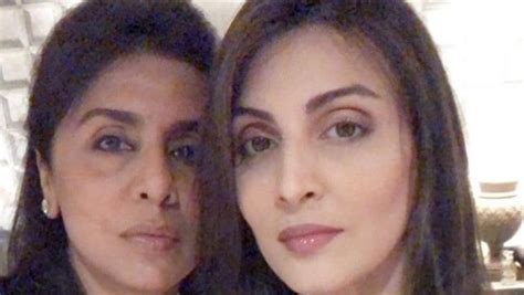 Neetu Kapoor Daughter Riddhima Share Pictures From ‘thursday Night