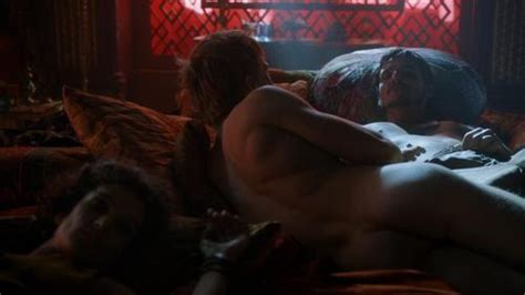 Omg He S Naked Will Tudor Bares All On Game Of Thrones Omg Blog The Original Since