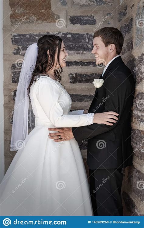 Wedding Couple Staring Into Each Other`s Eyes Stock Photo - Image of ...