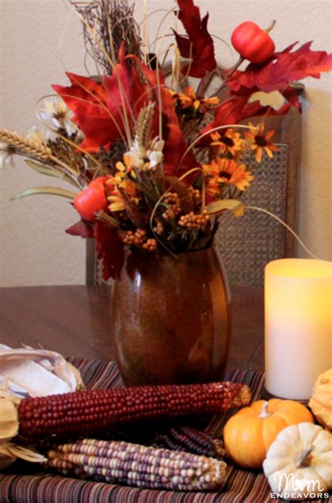 I thought it would be nice to create a collection of thanksgiving recipes and diy decorating ideas. Cornucopia of Creativity: DIY Thanksgiving Table Decor