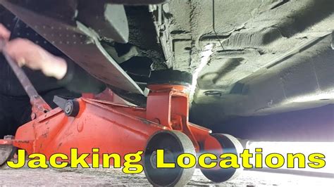 Ford Fusion Jack Points