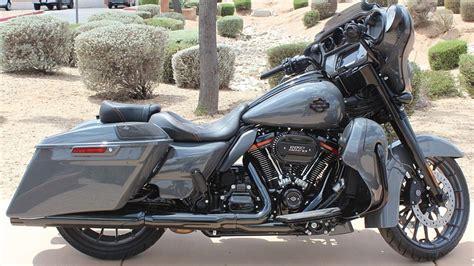 Just serviced at the dealership. 2018 Harley-Davidson CVO Street Glide for sale near ...