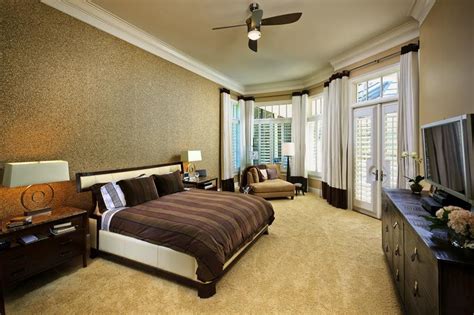 24 Stylish Master Bedrooms With Carpet