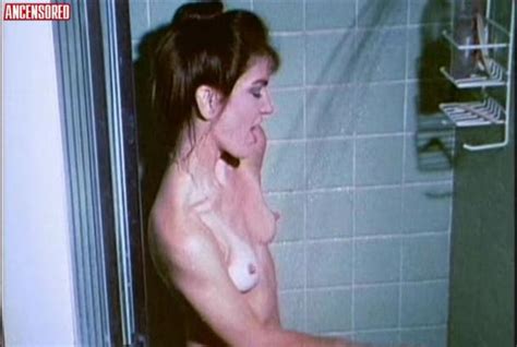 Brinke Stevens Nuda Anni In The Naked Monster